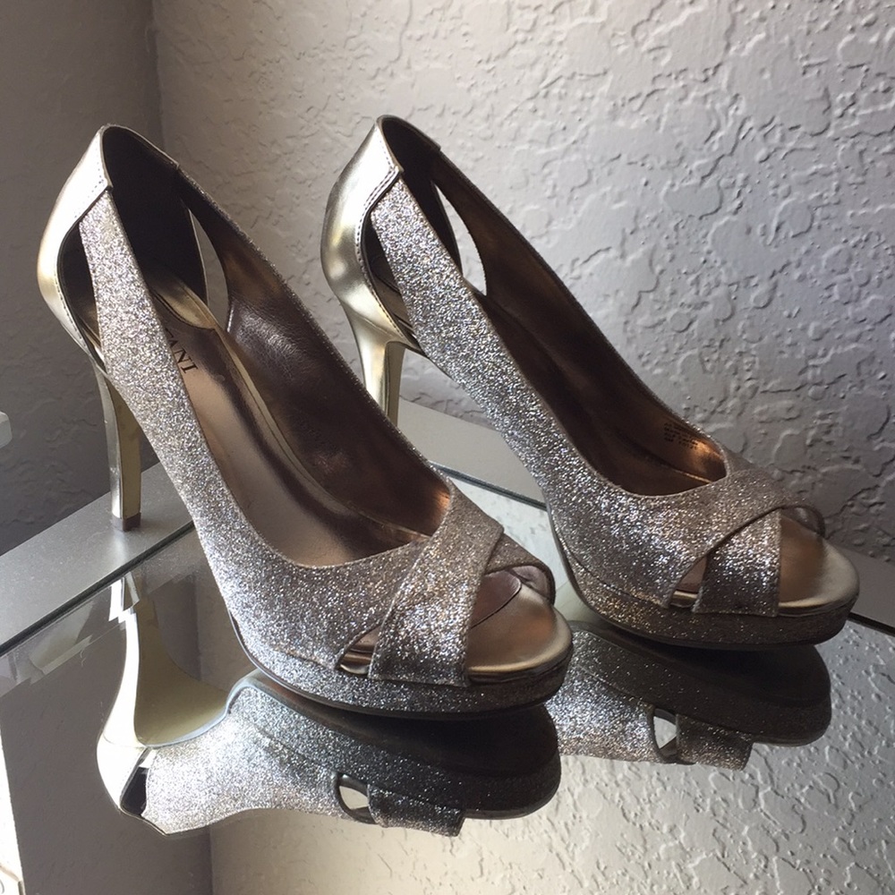 Golden glittered heels